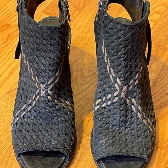 Sam Edelman Cooper Womens 8.5 Black Leather Bootie Sandals Chunky 2.5" Heels - Picture 3 of 7